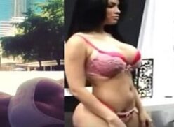 Dayami Padron en traje de baño deleitando a todos los caballeros