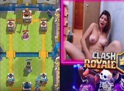 Una joven se autocomplace mientras disfruta de Clash Royale