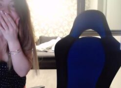 Nessav Twitch Streamer Titty Slip Vídeo