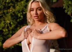 Lindsey Pelas desnuda ver a través de lencería burlas porno vídeo Leaked