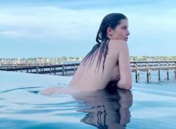 Amanda Cerny Desnuda Nadar $ 100 PPV Onlyfans Video