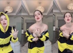 Amanda Cerny desnuda nip resbalón mientras striptease vídeo Leaked