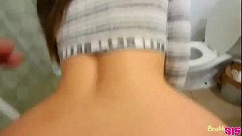 Lana Rhoades Nudes - Vídeo porno Lana Rhoades Nudes