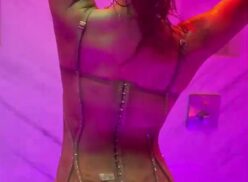 Bella Thorne lencería ducha Onlyfans vídeo Leaked