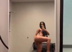 Cardi B culo coño tease Onlyfans vídeo Leaked