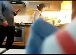 Incesto En La Cocina – Vídeos Incesto En La Cocina XXX