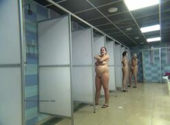 Camaras escondidas en baños publicos de mujeres