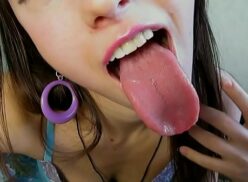 Long Tongue Hot