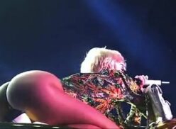 Miley cyrus video erotico