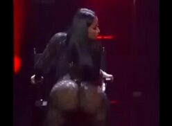 Nicki Minaj Se Le Ve El Pezon