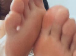 Ayumi Anime POV Los pies tiemblan Onlyfans Video Leaked