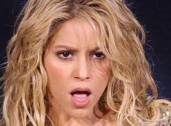 Cojiendo A Shakira