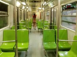 Japonesas Follando En El Metro