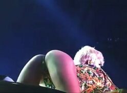 Miley Cyrus Blowjob Toy
