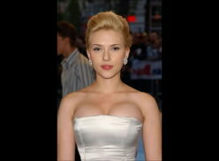 Scarlett Johansson Toples