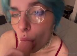 Lyra Crow desnuda filtrada consolador mamada Onlyfans Video