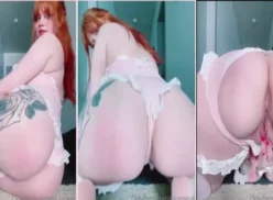 Ju Chloe, una atractiva egirl, luciendo su belleza y sensualidad, resaltando sus impactantes curvas