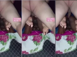 Negra casada follando anal caliente a cuatro patas con su amante