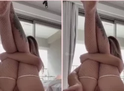 Instagrammer sensacional masturbándose con ansias de sexo anal